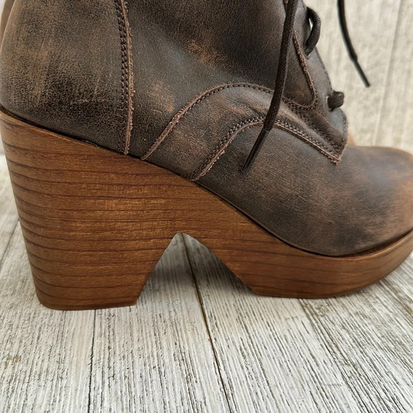 Freebird Women's Fiona Boot - Picture 11 of 12